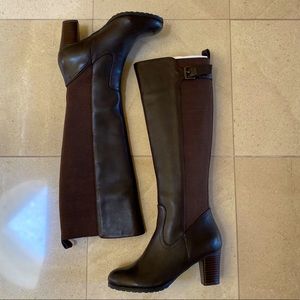 Bass leather brown boots